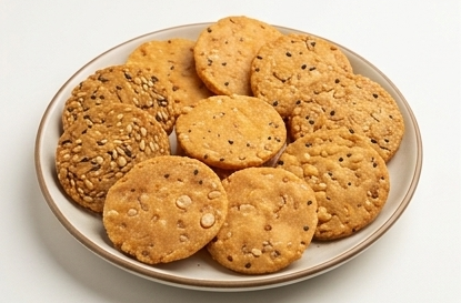 Thattai rice-flour discs